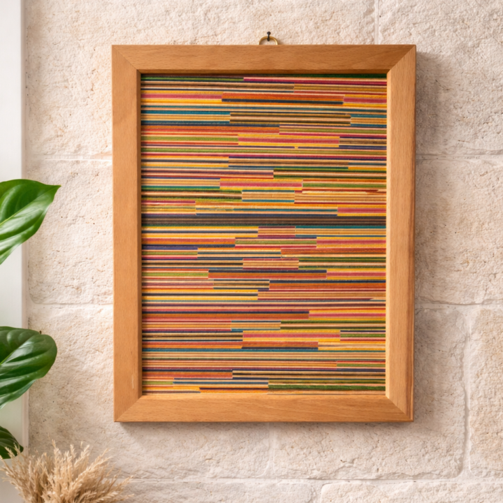 Cadre décoratif en tranches de skateboard recyclé